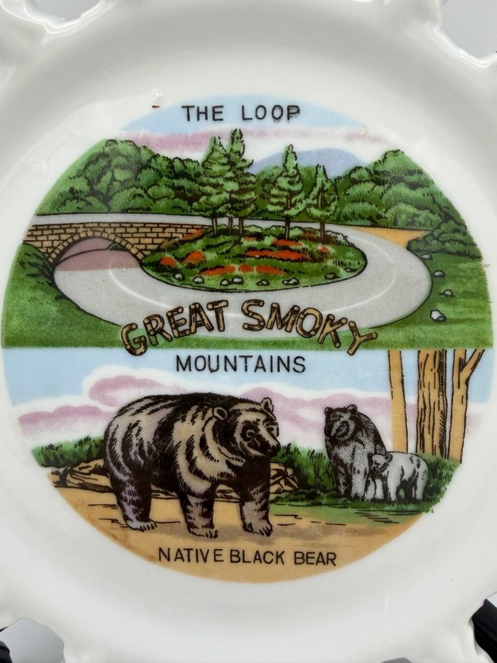 Vintage Kenmar Great Smoky Mountains Black Bear Souvenir Plate Japan Pierced Rim - Picture 4 of 5
